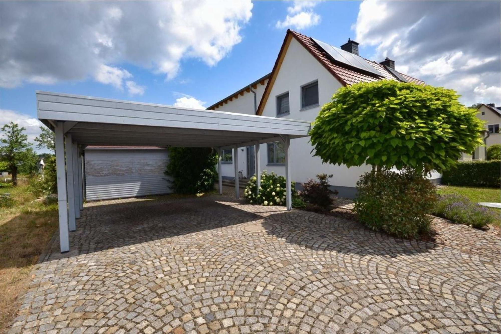Sehr Schoenes Und Grosses Haus In Dresden - Partys Und Andere Feierlichkeiten Sind Wegen Eventueller Laermbelaestigung Nicht Gestattet Exterior photo