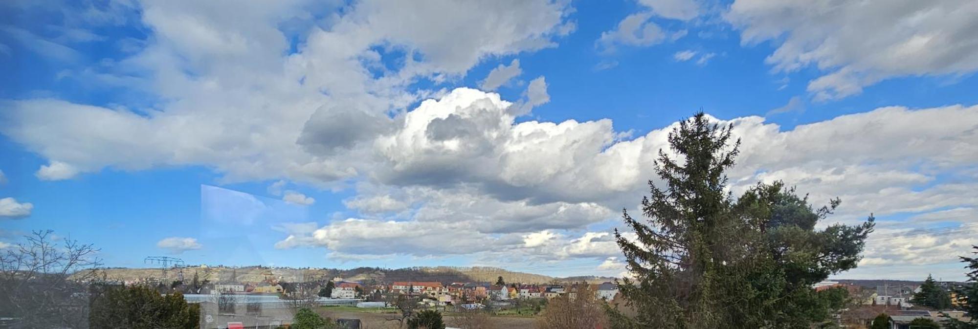 Sehr Schoenes Und Grosses Haus In Dresden - Partys Und Andere Feierlichkeiten Sind Wegen Eventueller Laermbelaestigung Nicht Gestattet Exterior photo