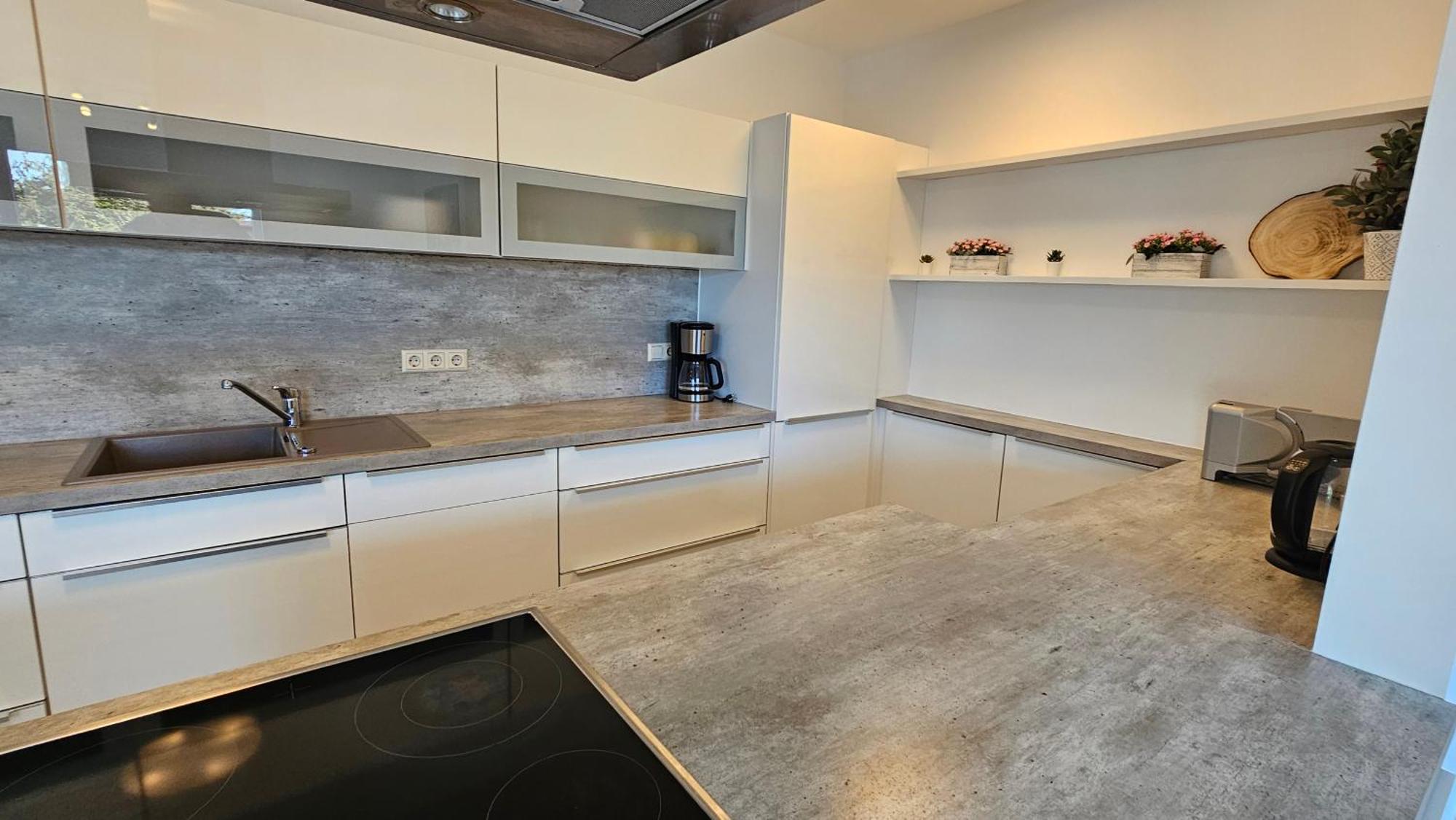 Sehr Schoenes Und Grosses Haus In Dresden - Partys Und Andere Feierlichkeiten Sind Wegen Eventueller Laermbelaestigung Nicht Gestattet Exterior photo