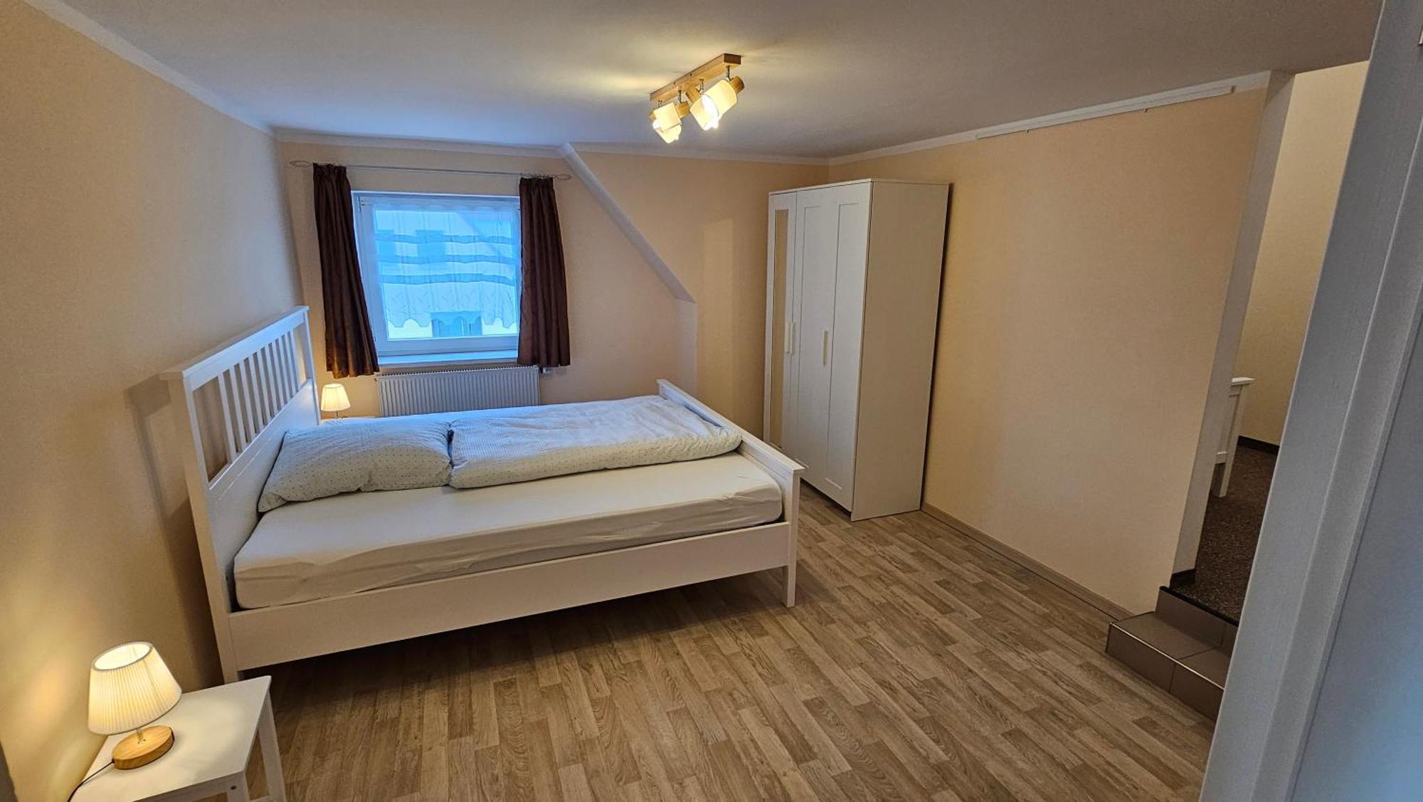 Sehr Schoenes Und Grosses Haus In Dresden - Partys Und Andere Feierlichkeiten Sind Wegen Eventueller Laermbelaestigung Nicht Gestattet Exterior photo